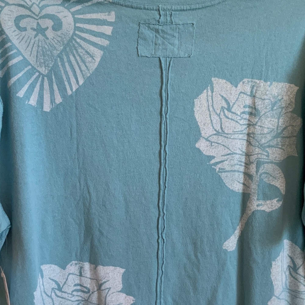 We The Free Blue Floral Short Sleeve Tee Tag Still On Size Medium - Picture 7 of 12